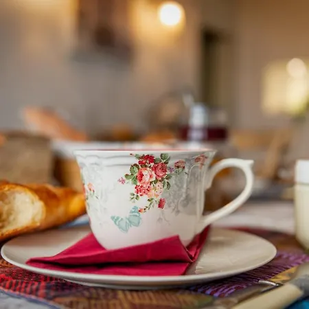 Gasthuis D'hotes Les Champs Francais