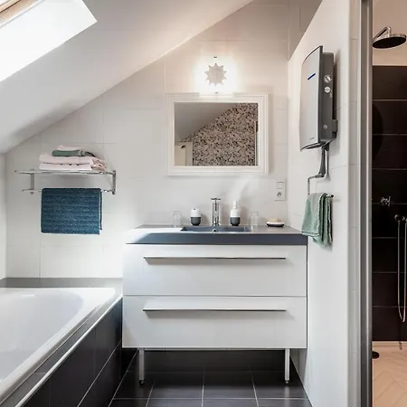 Gasthuis D'hotes Les Champs Francais